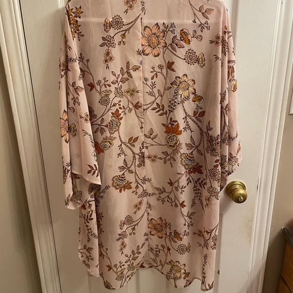 Maurices Plus Size Kimono - Picture 6 of 6